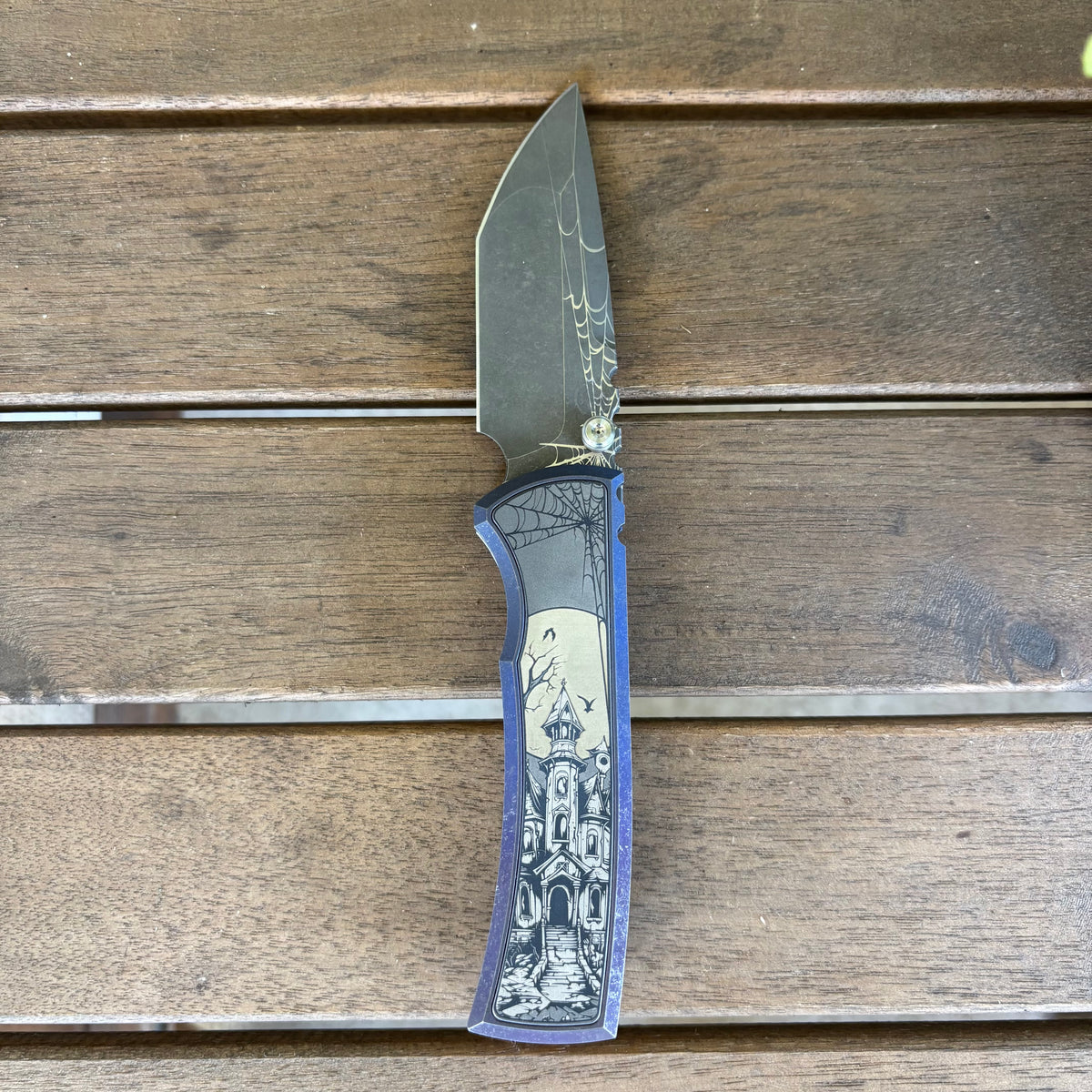 Chaves Redencion Street Integral Magnetic Titanium, Tanto Belt Finish M390 Blade, Knife HALLOWEEN HAUNTED HOUSE THEME
