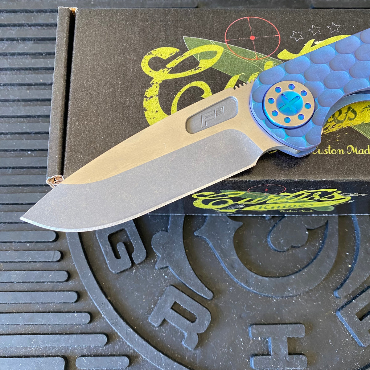 Curtiss Custom F3 Large 3.75" Slicer, Non-Flipper, Titanium Blue PM-Mill Handles, Blue Polished Hardware, Magnacut Knife