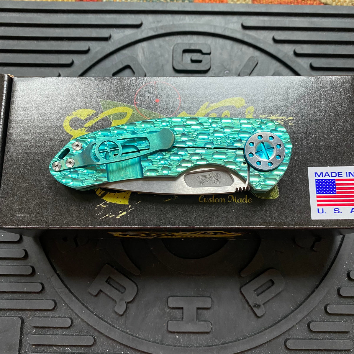 Curtiss Custom F3 Medium 3" Spanto NON-Flipper, Polished Green Titanium FJ-Mill "Dragon Scale", Stonewash Magnacut Folding Knife
