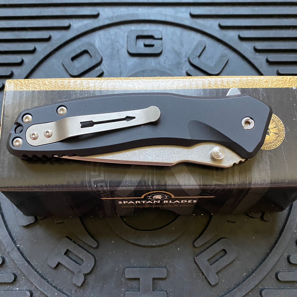 Spartan Blades SF3SW PALLAS Flipper 3.75" S35VN Stonewashed Plain Blade, Black Aluminum Handles